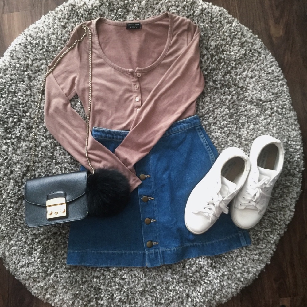 Chuu Basic Camel Tee